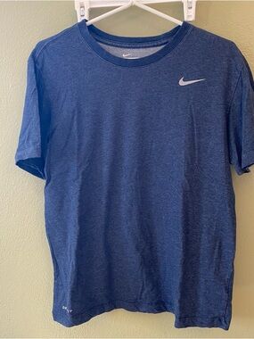 Medium Nike Men's Dark Blue Performance Dri-FIT Crew Tee